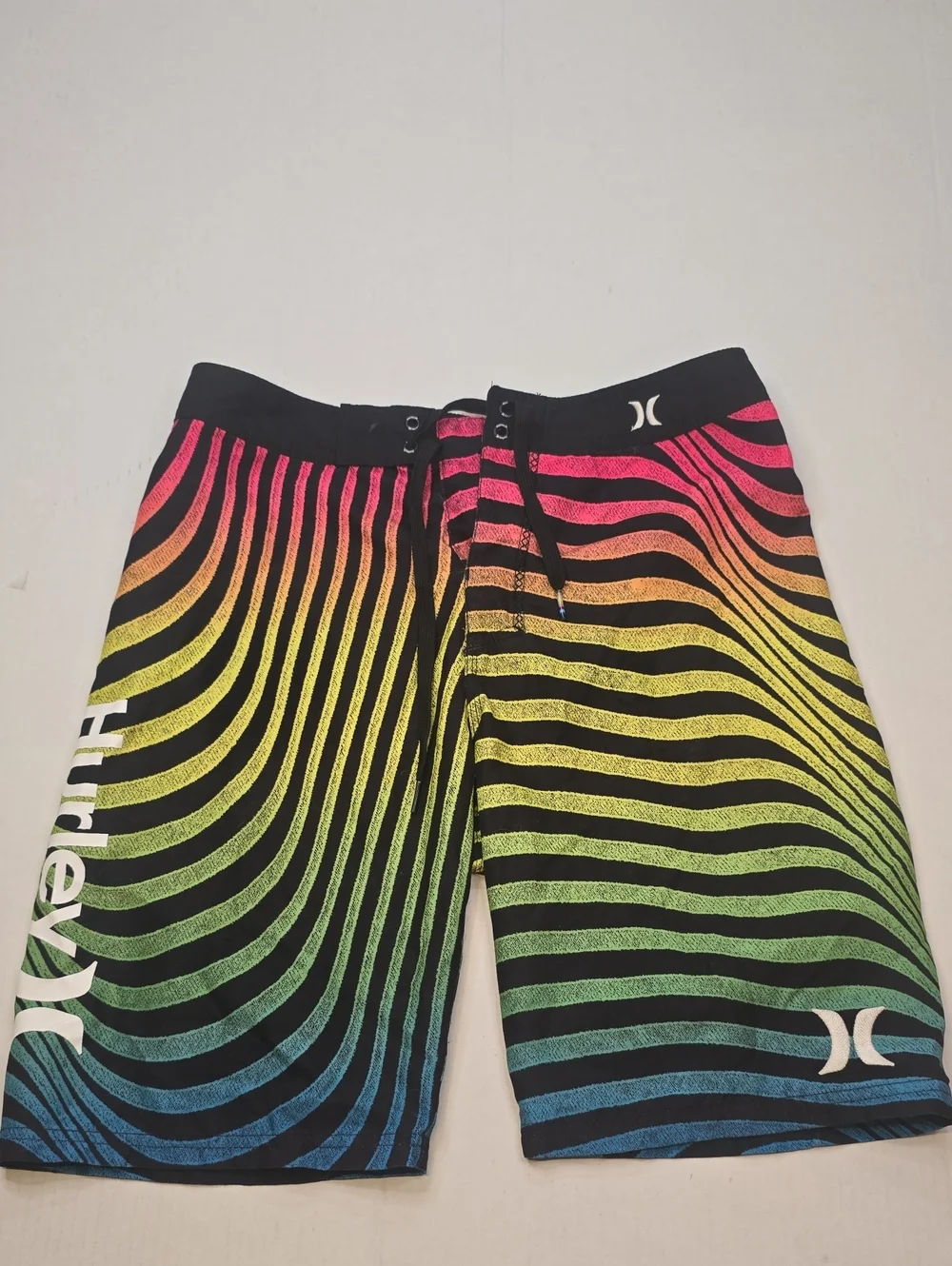 Hurley Boys Black Rainbow Wave Swim Trunks Sz 18